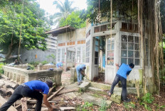 Relawan dan Pemprov Bersihkan Rumah DASWATI Aset Sejarah Lampung