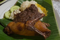 Bebek Songkem, Kuliner Tradisional Khas Madura yang Kaya Rempah