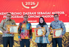 Eva Dwiana Raih Disway Top Regional Leader Awards 2026 Kategori Penggerak UMKM dan Ekonomi Kreatif