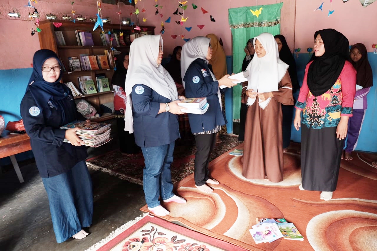 Safari Literasi Ramadhan TIM GLD Lampung Barat