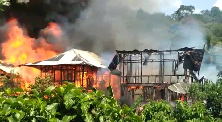 [VIDEO] Kebakaran di Pekon Tapaksiring - Sukau