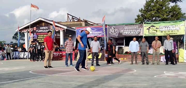 Akbar Apresiasi Turnamen Futsal Bungin Cup II