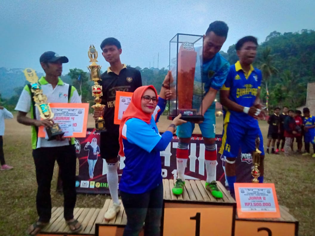 Klub Remaja Tugusari Juarai Peratin Cup I Sukapura