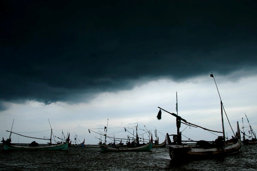 Cuaca Buruk Mulai Landa Perairan Pesbar