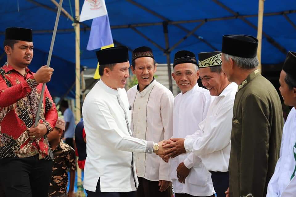 Pakcik Hadiri Maulid Nabi di Tembelang