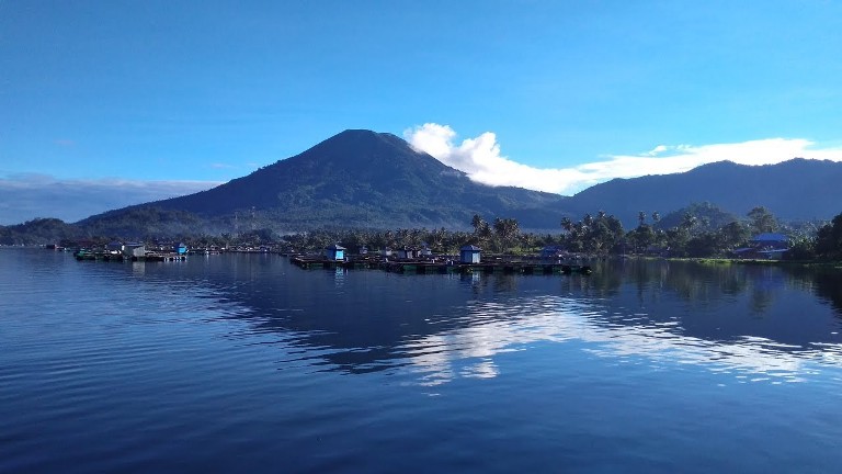 Dampak Kemarau, Air Danau Ranau Menyusut