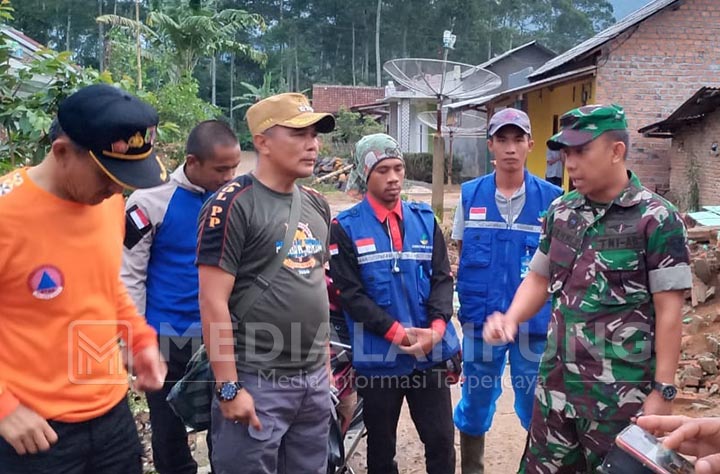 Dinsos Assessment Danpak Banjir Luapan Way Besai di Kebuntebu