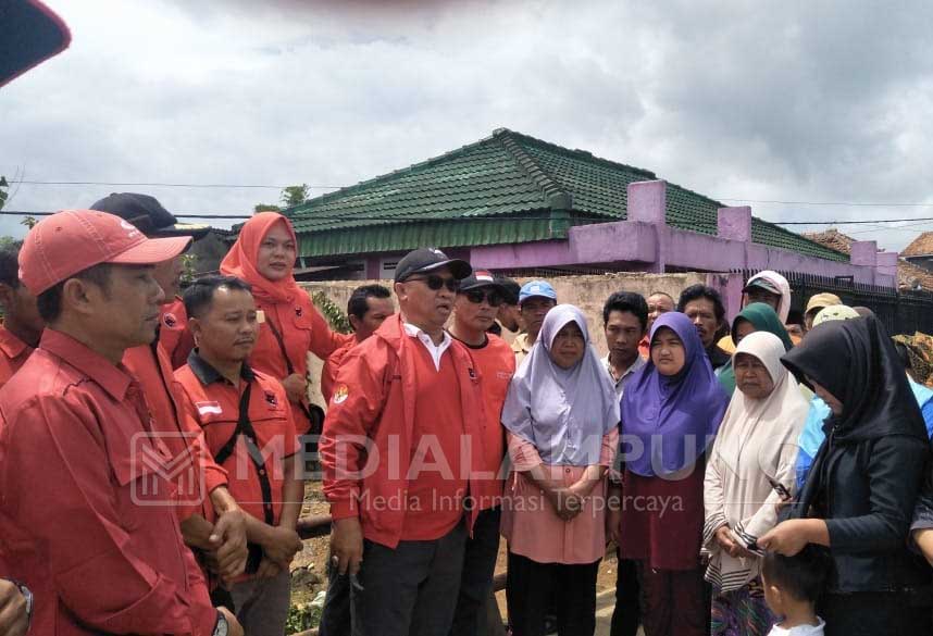 Mukhlis Basri Sambangi Warga Korban Banjir