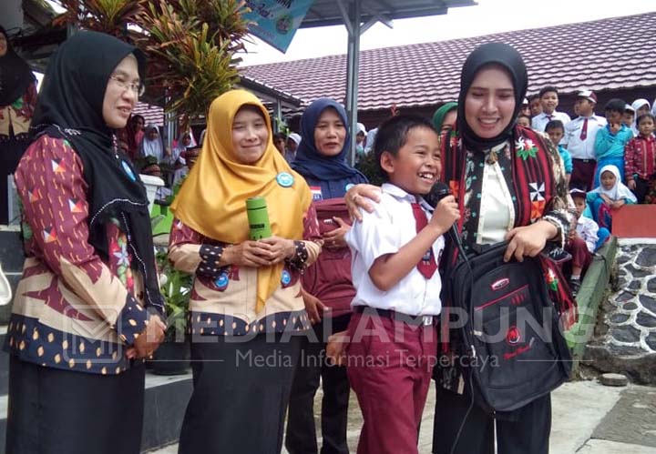 Tim GLD Adakan Pembinaan GLS di Dua Sekolah