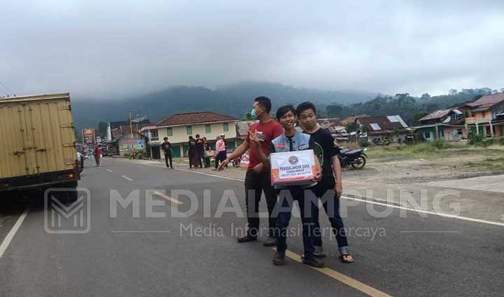 Berbagai Komunitas Galang Dana untuk Korban Banjir dan Kebakaran