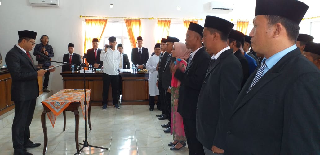 70 Anggota PPK KPU Way Kanan Dilantik