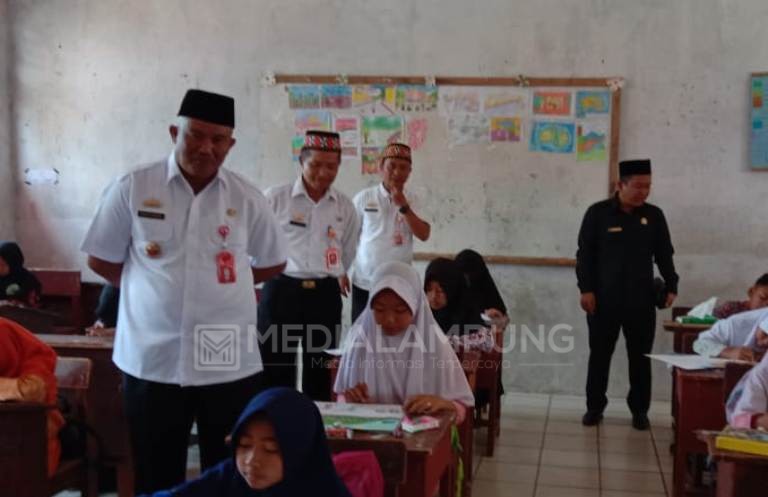 Bulki dan Juhartono Tinjau FLS2N SD Kebuntebu