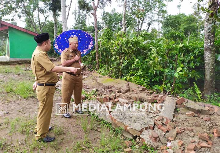 Bulki Datangi SMPN 1 Kebuntebu, Ada Apa..?