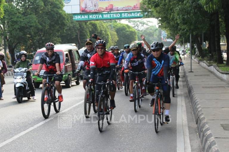 Jaga Sinergitas, Kodim 0429 dan 0411 Kembali Gowes Bareng