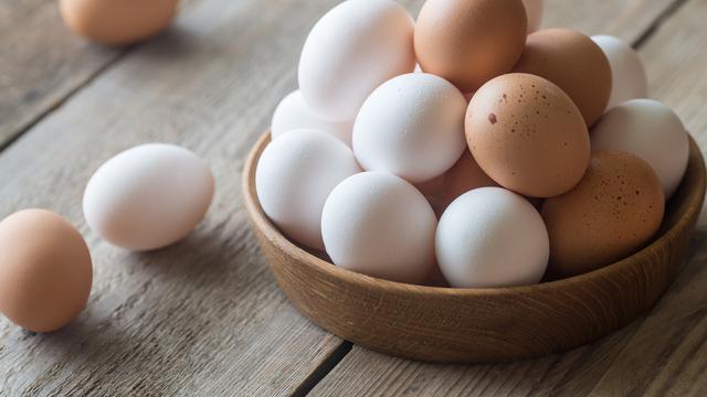 Telur Coklat Vs Telur Putih, Mana yang Lebih Sehat?
