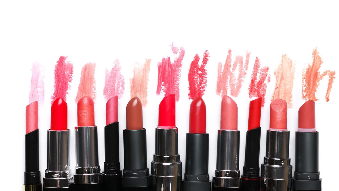 4 Cara Mudah, Memperbaiki Lipstik yang Patah