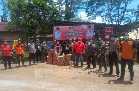 PDIP Lambar Bantu Logistik Posko, Parpol Lain Kapan?