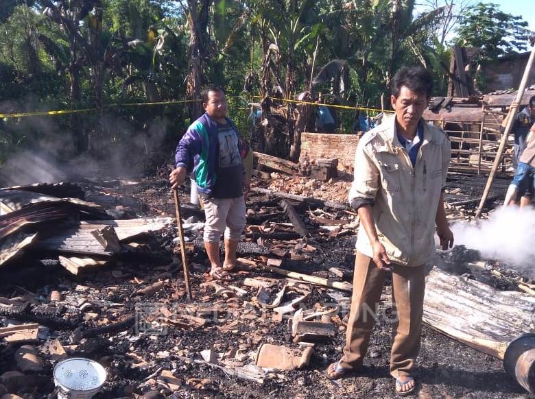 Rumah Terbakar, Bidan Desa Menderita Kerugian Ratusan Juta