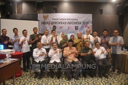 Kadis Kominfotik Chrisna Buka FGD IDI Lampung