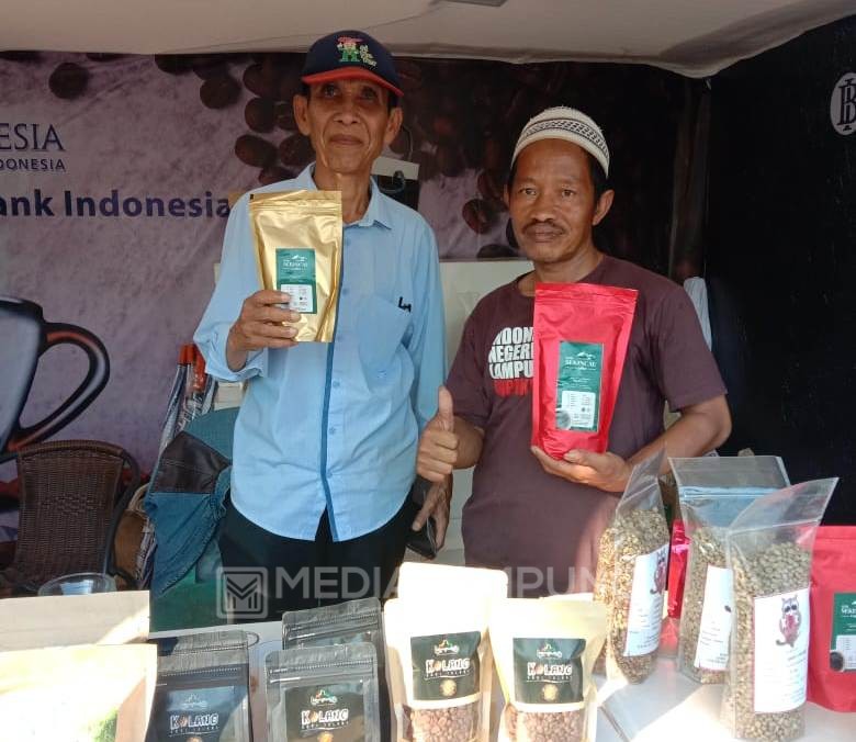 KAPB Sekincau Sediakan Kopi Gratis untuk Petugas Pencegahan Covid-19