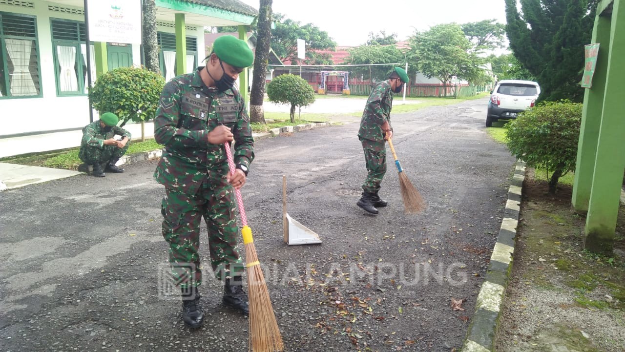 Dandim 0422 Lambar Ingatkan Anggota untuk Selalu Jaga Kebersihan Pangkalan