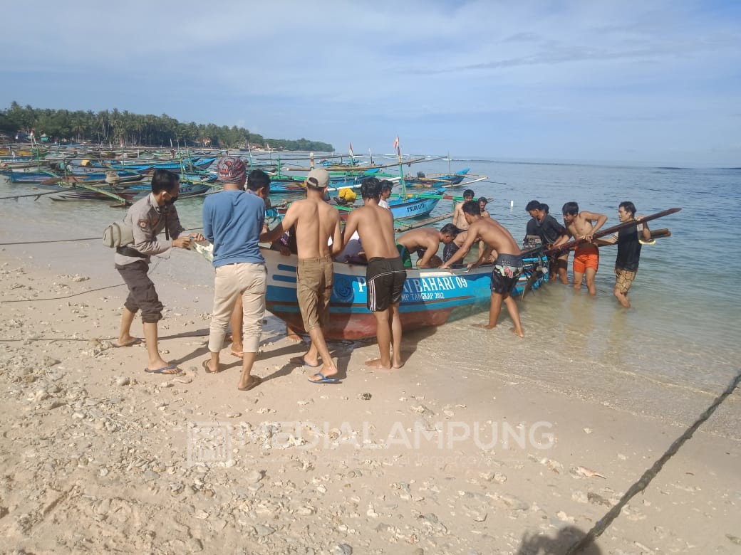 Seorang Nelayan Tanjungsetia Ditemukan Tewas Tenggelam