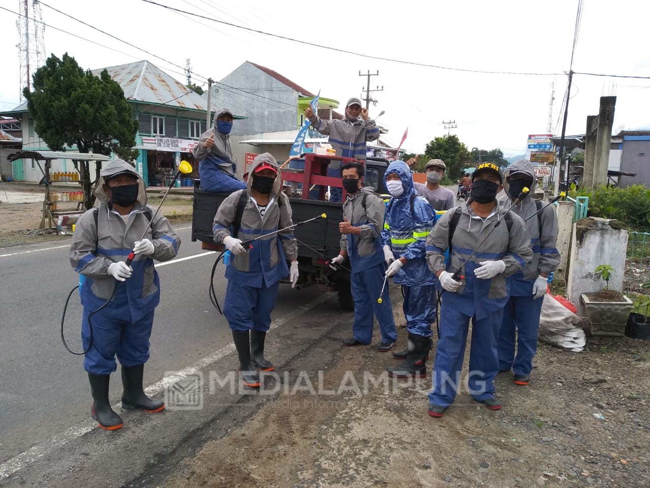 Keempat Kalinya Pekon Karangagung Semprotkan Desinfektan