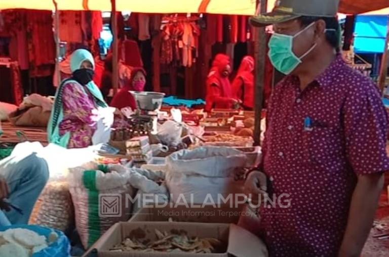 Dahlin Apresiasi Kesadaran Pengunjung Pasar Untuk Gunakan Masker 