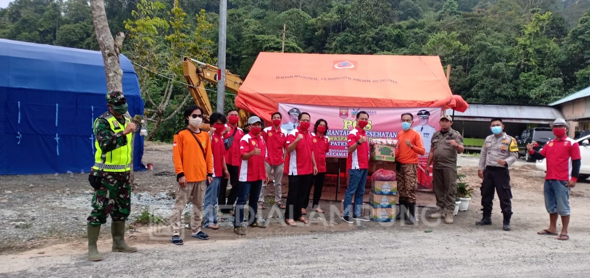 Sekura Bird Club Lambar Beri Bantuan ke Petugas Posko Covid-19