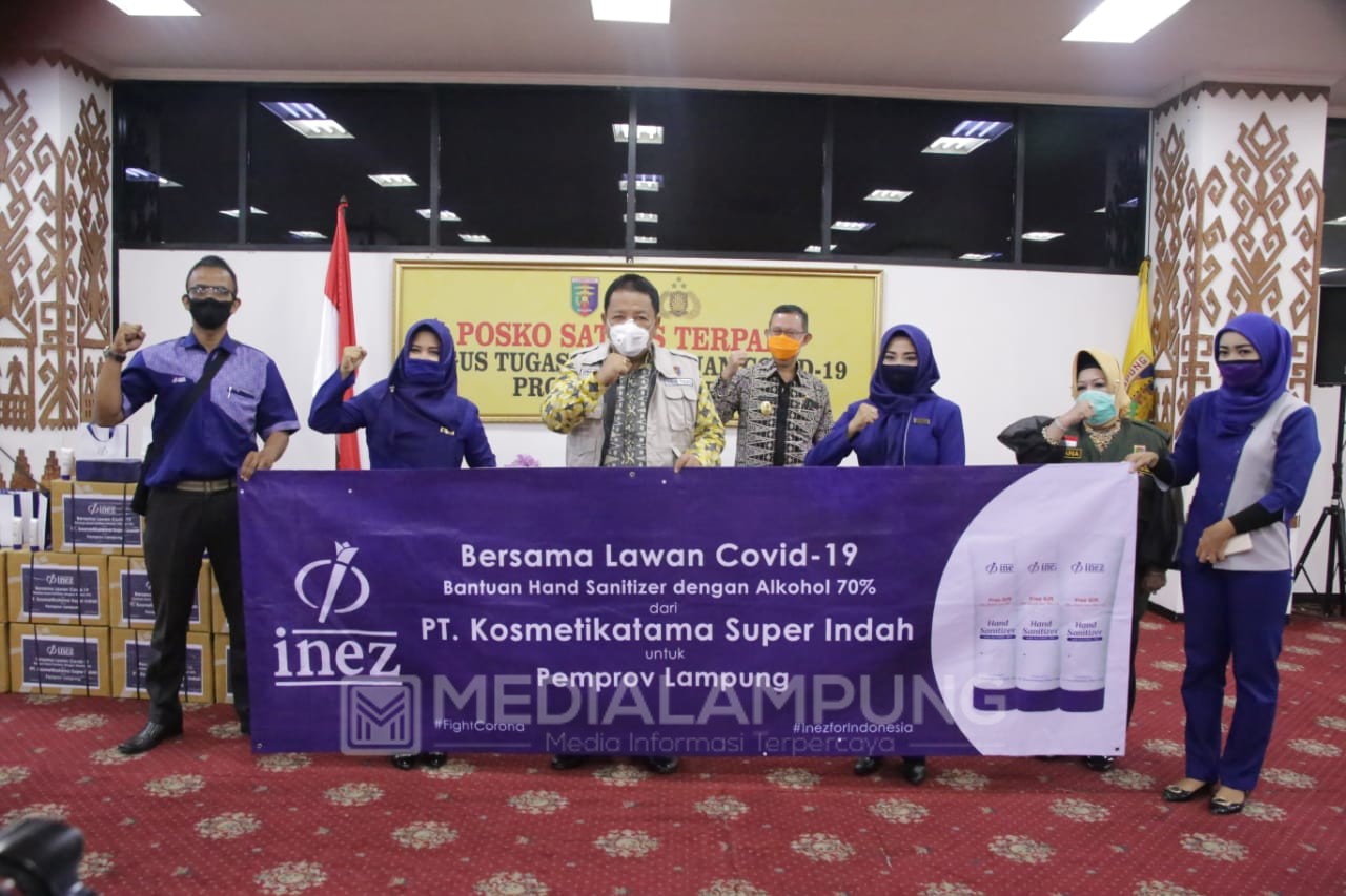 Arinal Distribusikan 1000 Botol Handsanitizer dari PT Inez Kosmetik