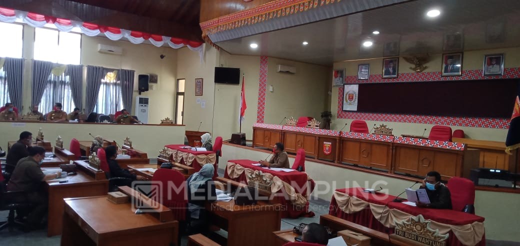 Program Pemasangan Stiker Dinsos Dipertanyakan