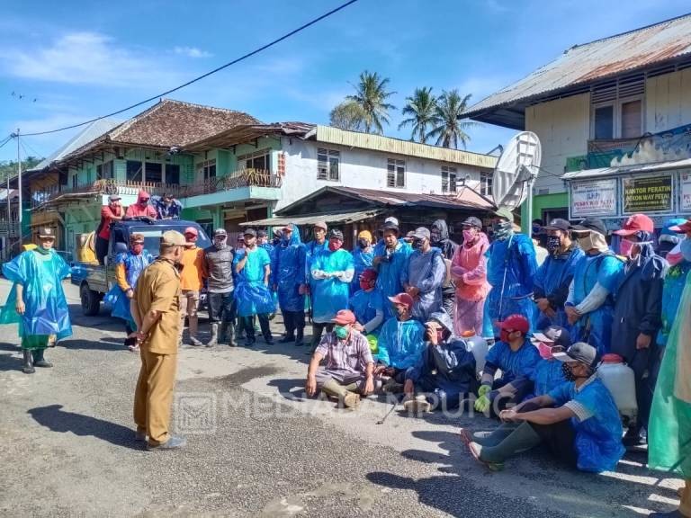 Pekon Waypetai dan Muarabaru Kembali Lakukan Penyemprotan Desinfektan