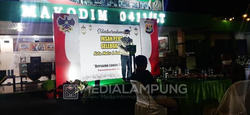 Dandim 0411/LT Ajak Awak Media Serukan Kembali Social Distancing