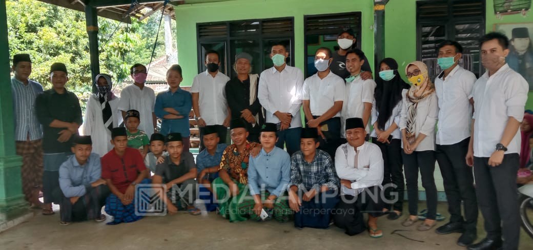 Cegah Covid-19, Kantor Perwakilan Pertanahan Pesbar Salurkan Bantuan