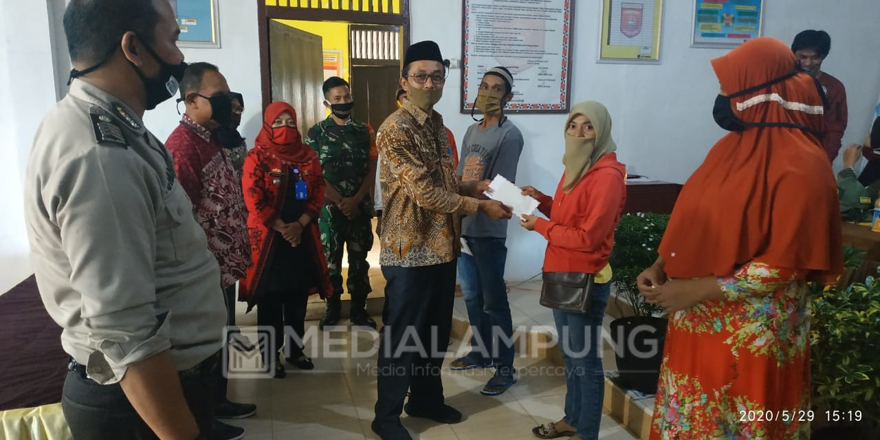 207 KK di Pekon Trimulyo Cairkan Bantuan 