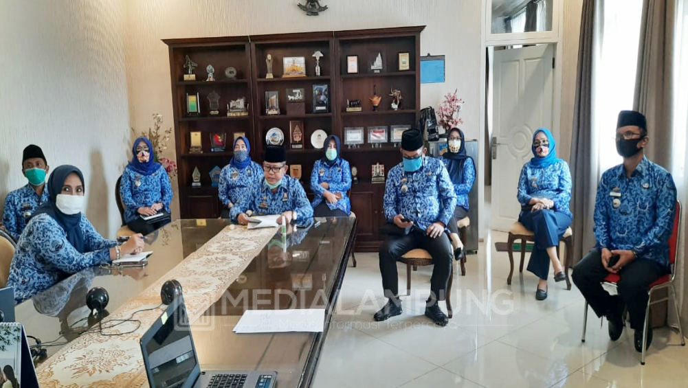 Jajaran Disdikbud Lampung Peringati Hardiknas Melalui Vidcon