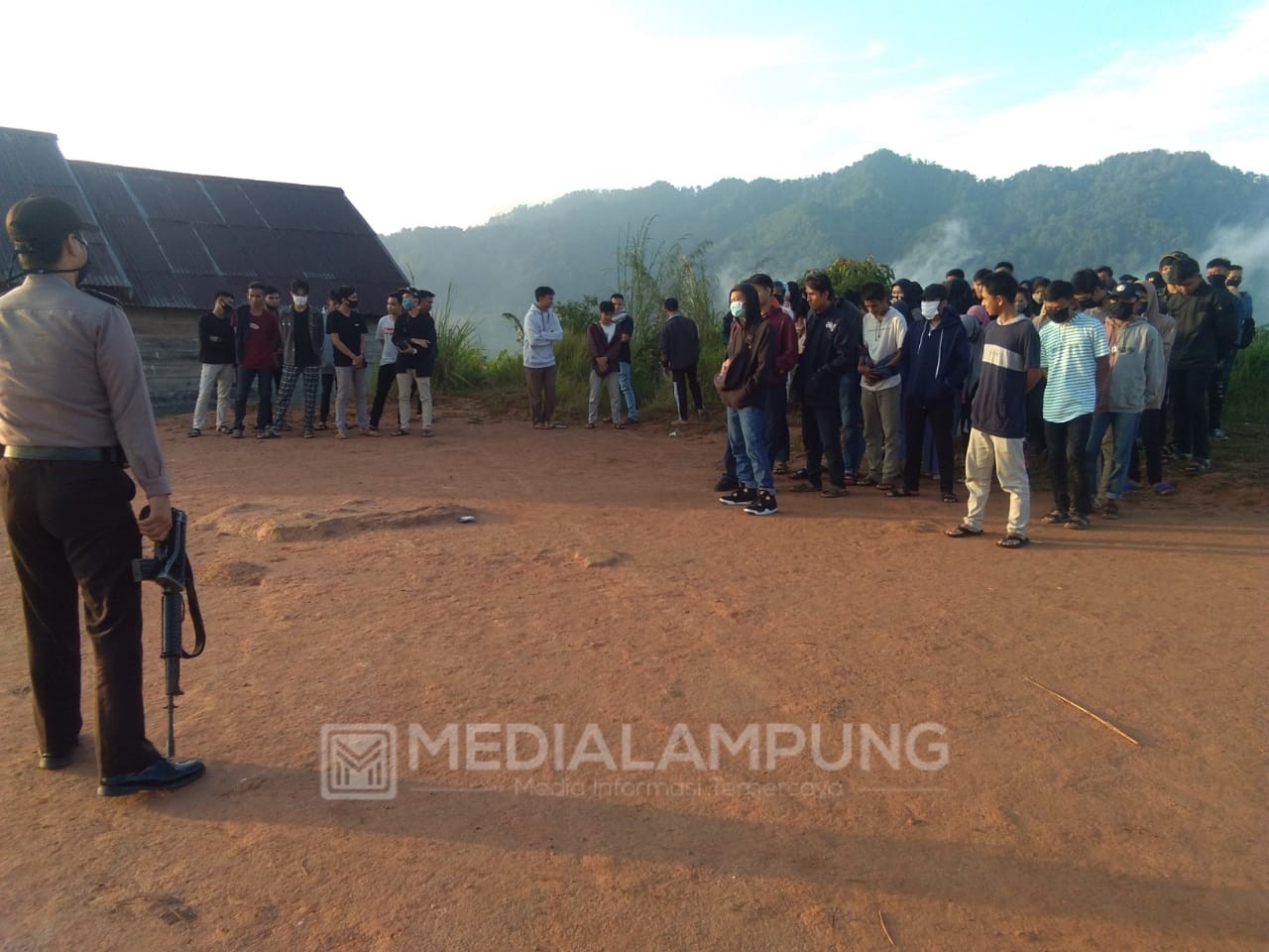 Puluhan Remaja Terciduk saat Berkumpul di Puncak Tanah Merah 