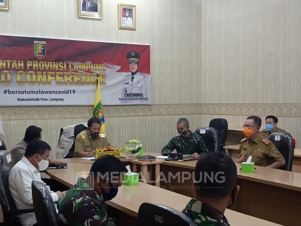 Gubernur Arinal lmbau Masyarakat Provinsi Lampung Shalat Ied di Rumah