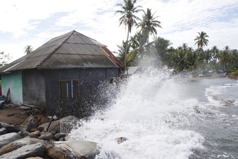 BPBD Imbau Masyarakat Waspada Banjir Rob