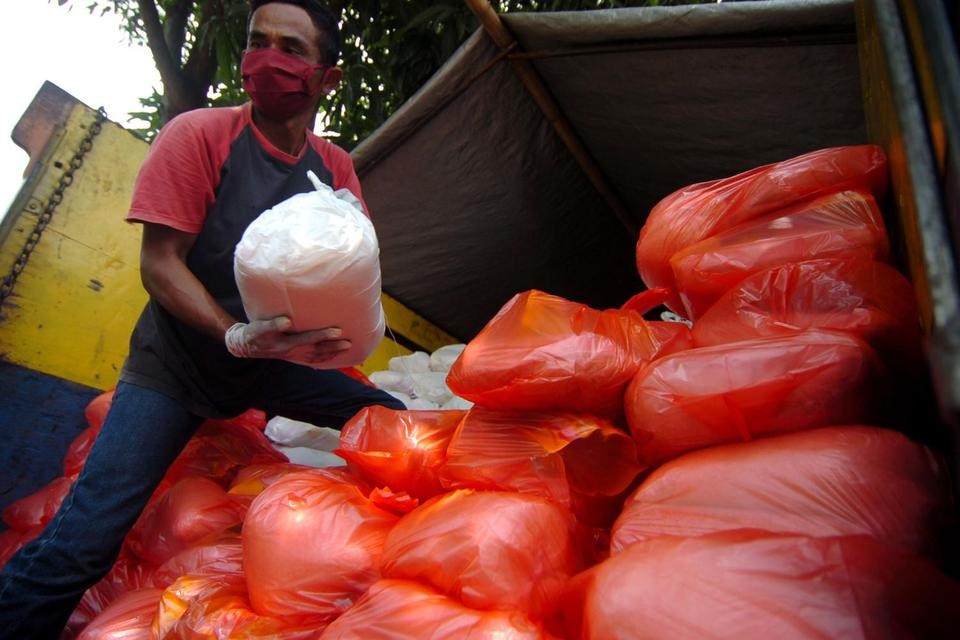 Tangani Dampak Covid-19, Paket Sembako Gratis Terus Didistribusikan