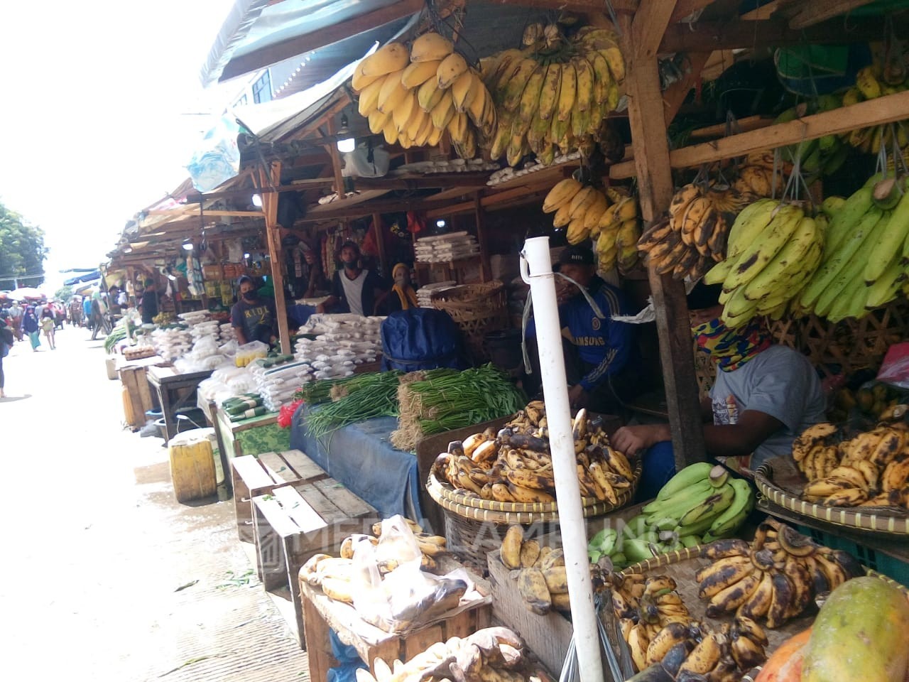 Pengunjung Pasar Bambukuning Sepi, Pedagang Mengeluh