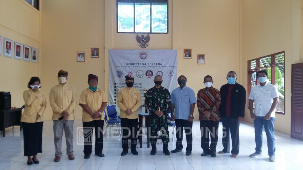 Jalin Silaturahmi Antar Umat Beragama, Danrem 043/Gatam Kunjungi PHDI Lampung