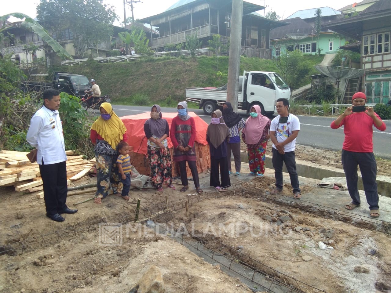 Disbunnak Bangun Dua Rumah Produksi Kopi untuk KWT 