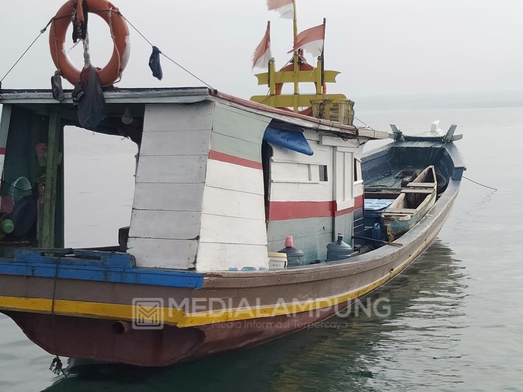 Tangkap Ikan Gunakan Bom, KM Jaya Raya Berikut Awak Diamankan