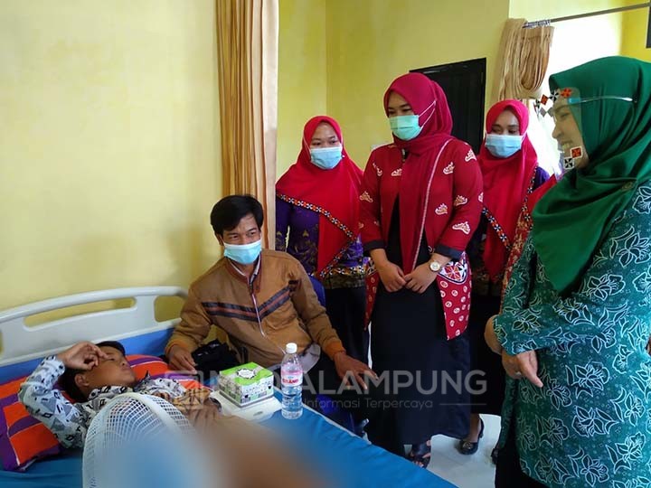 163 Anak di Lambar Dikhitan  