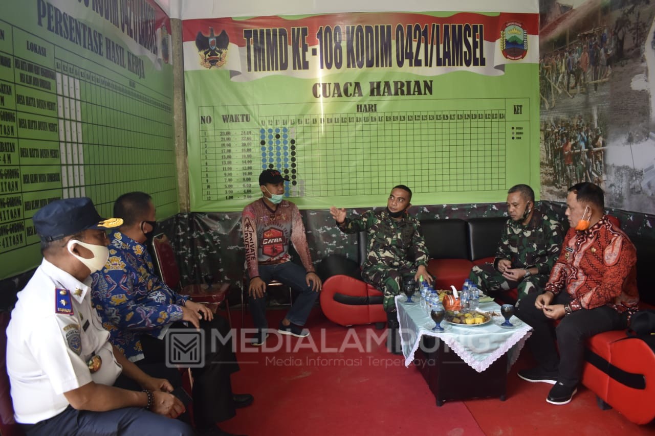 Danrem Brigjen TNI Toto Jumariono Tinjau Pelaksanaan TMMD 108 Kodim Lamsel