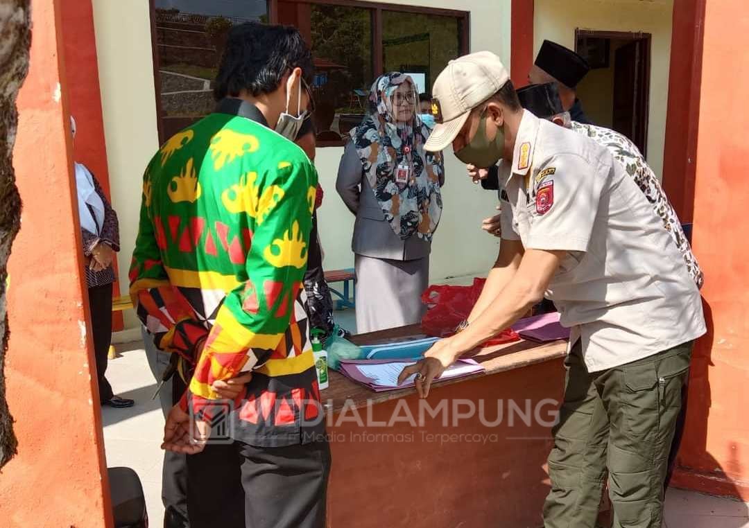 Gugus Tugas Tinjau KRL, Hasilnya Boleh Dibuka Kembali