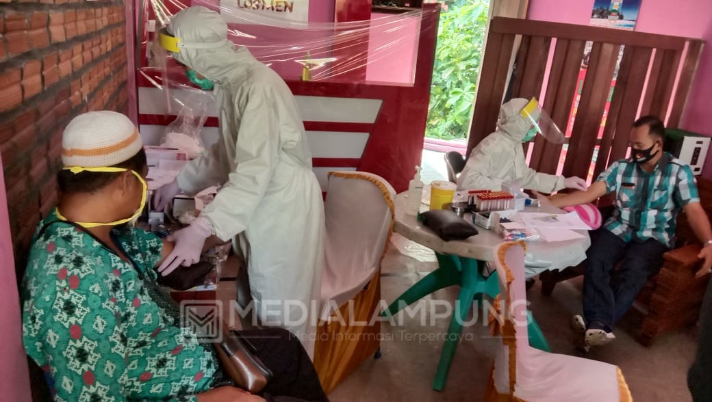 Bawaslu Pesbar Lakukan Rapid Test