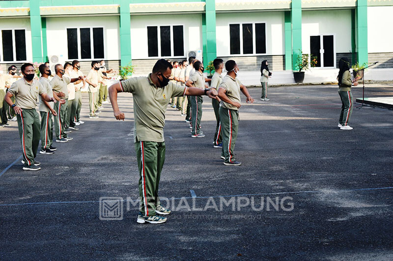 Jaga Kesehatan, Anggota Korem 043/Gatam Senam Jantung Sehat