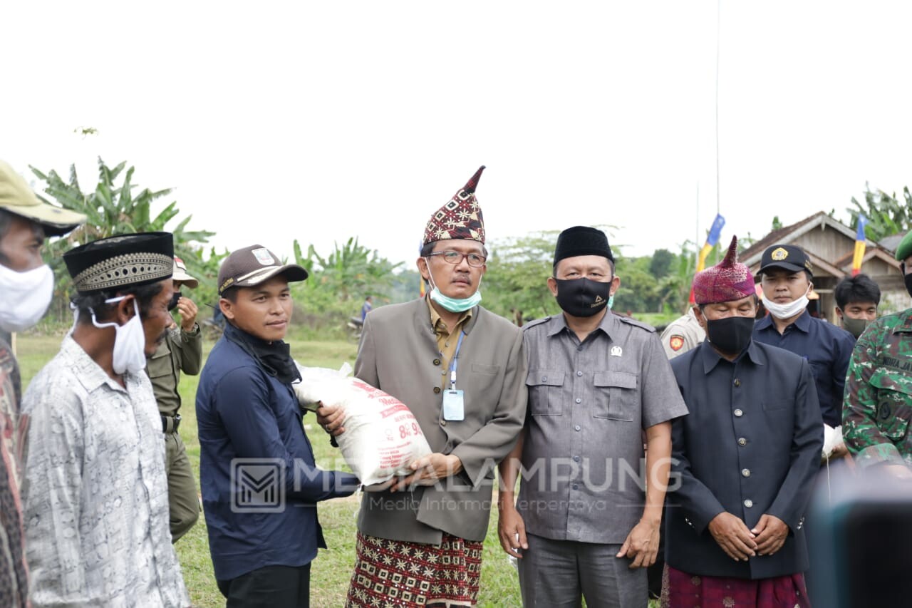 Kunjungi Wilayah Terpencil, Agus Istiqlal Salurkan Bantuan